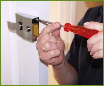 Neighborhood Locksmith Services San Antonio, TX 210-740-0043 - 10-lock-smiths